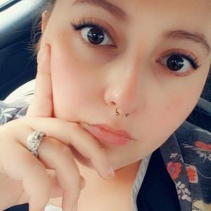 Meet your Posher, Candie